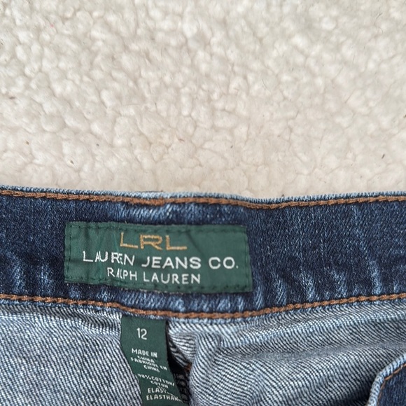 Ralph Lauren Blue Straight Leg Jeans with Classic Indigo Wash - Picture 2 of 3